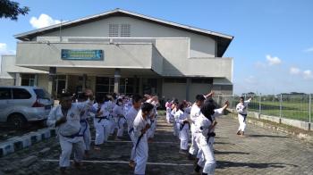Dojo Gramapuri Cikarang Gelar Latihan Rutin